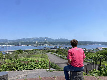 勴